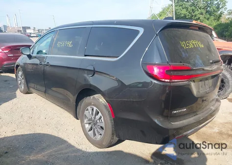 2023 Chrysler Pacifica Hybrid Touring L z USA, uszkodzony, nr VIN 2C4RC1L72PR522982